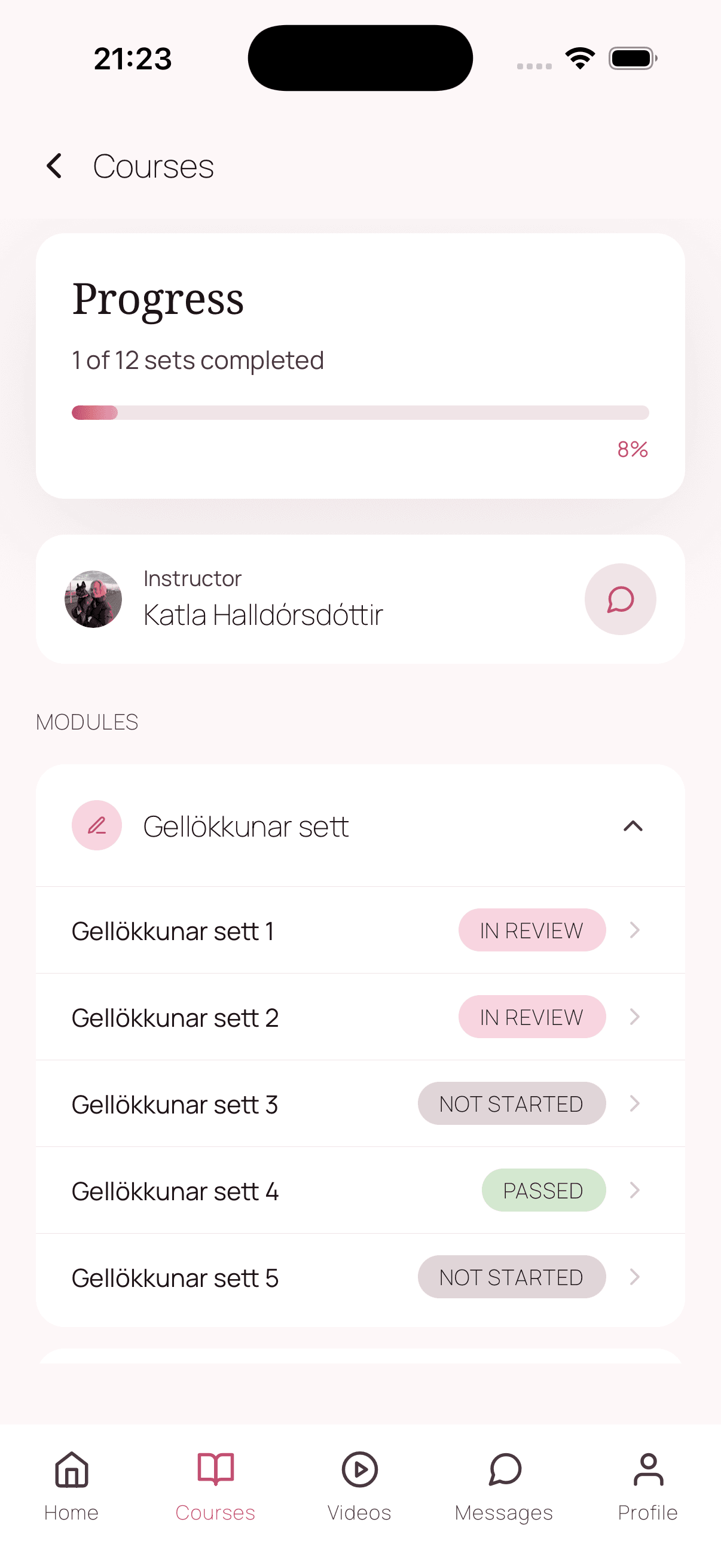 Student course detail showing modules and progress